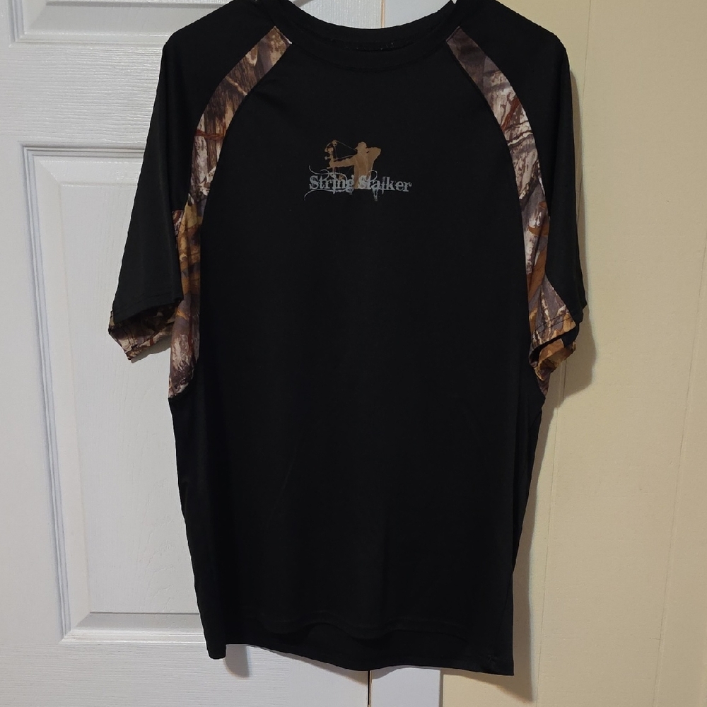 String Stalker Black and Brown Men's Short Sleeve Tee